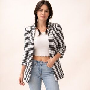 Dynamite Women’s Striped Open Blazer with cropped sleeves - Black & White stripe
